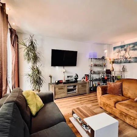 Spacious House In Near The Beaches Casa vacanze La Rochelle (Charente-Maritime)