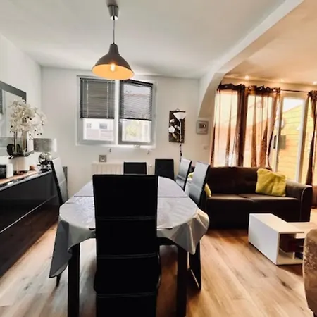 Spacious House In Near The Beaches Tatil Evi La Rochelle (Charente-Maritime)