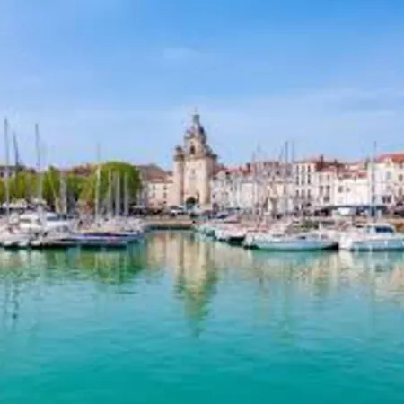 Spacious House In Near The Beaches * La Rochelle (Charente-Maritime)